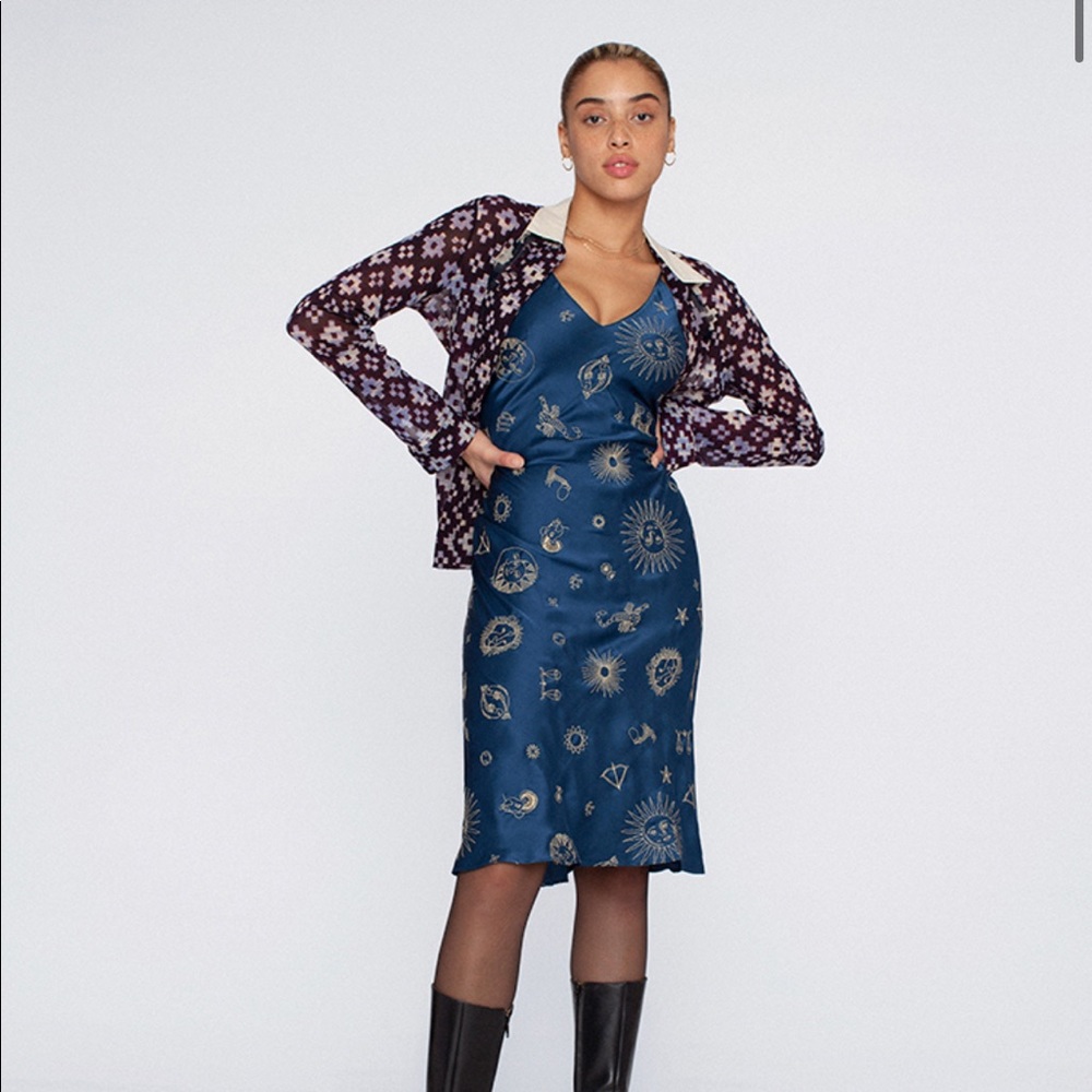 Réalisation Par Zodiac Dress - Picture 1 of 2